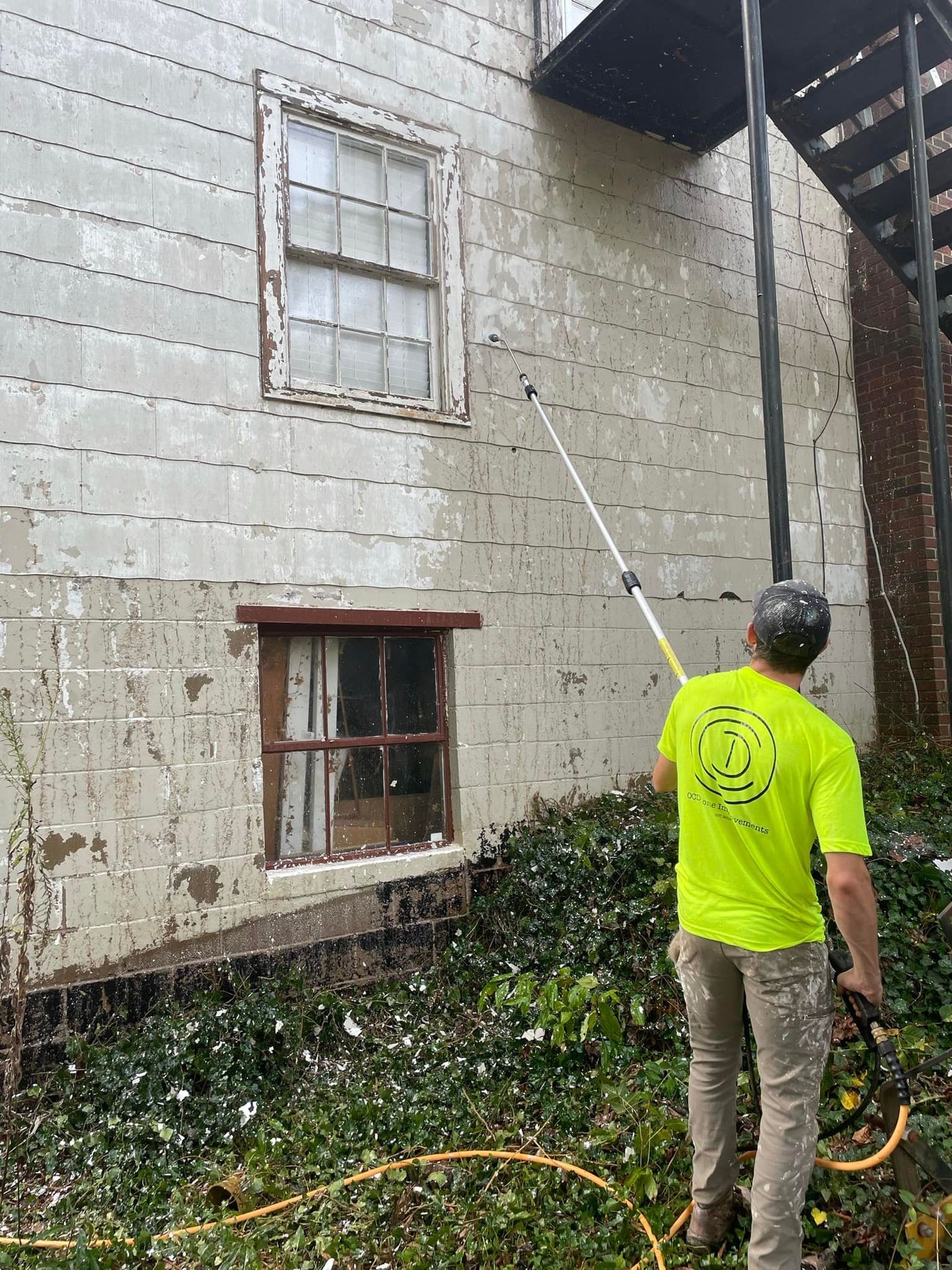 Pressure/Soft Washing Services